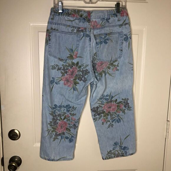Graff Wear Light Wash Floral Print Cropped Jeans - Picture 5 of 12